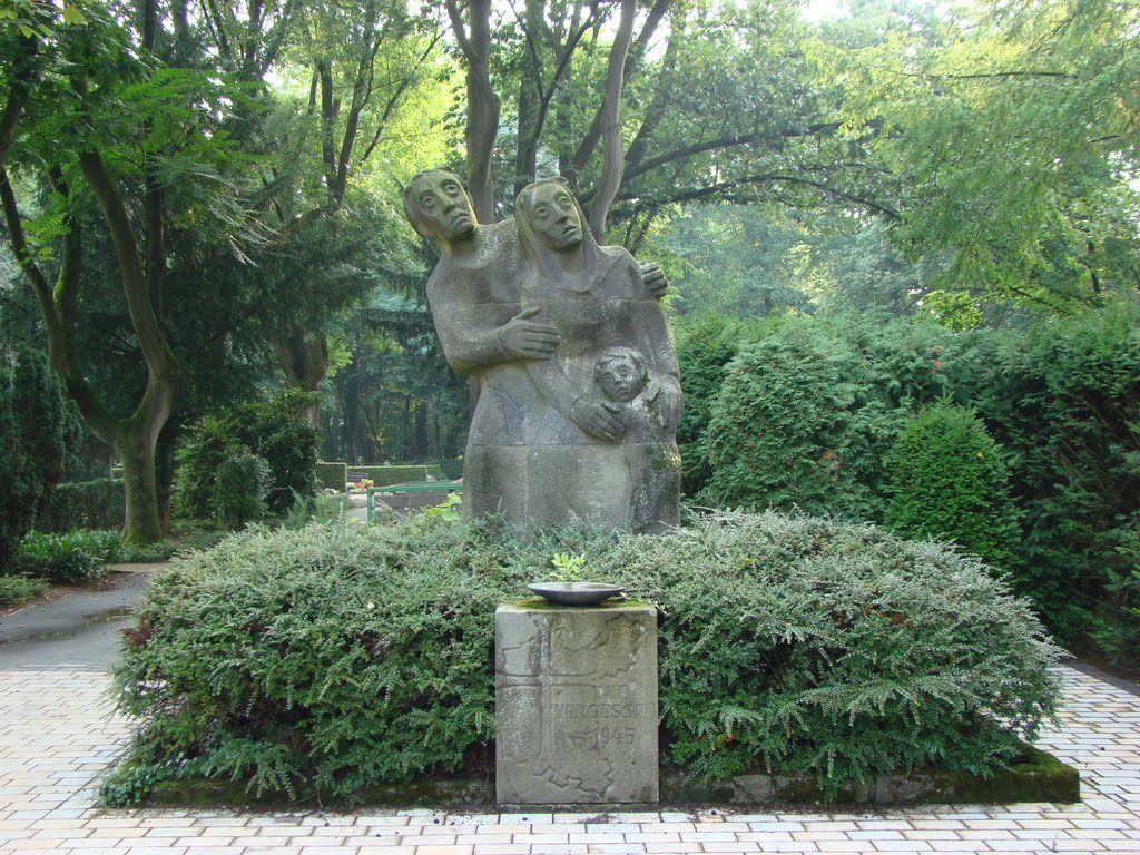 Lippstadt ( Vertriebenenmahnmal ) August 2010