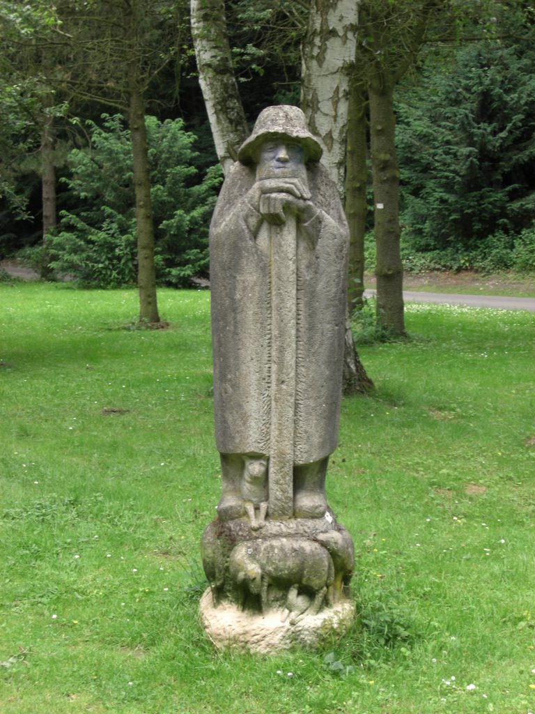 Schäfer Skulptur (Blick nach NNO)