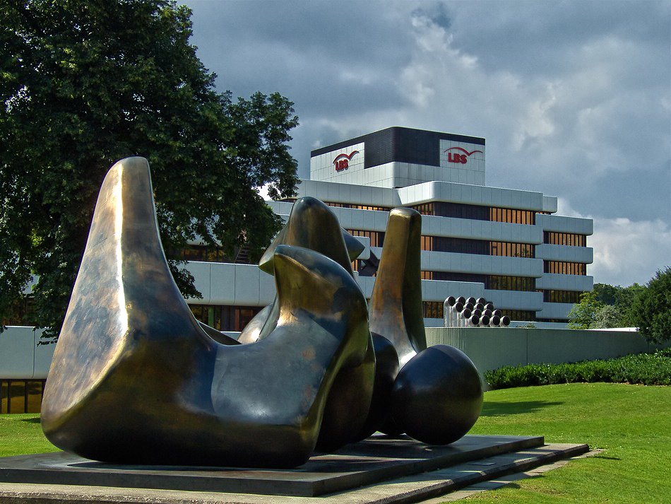 Henry Moores "Wirbel"
