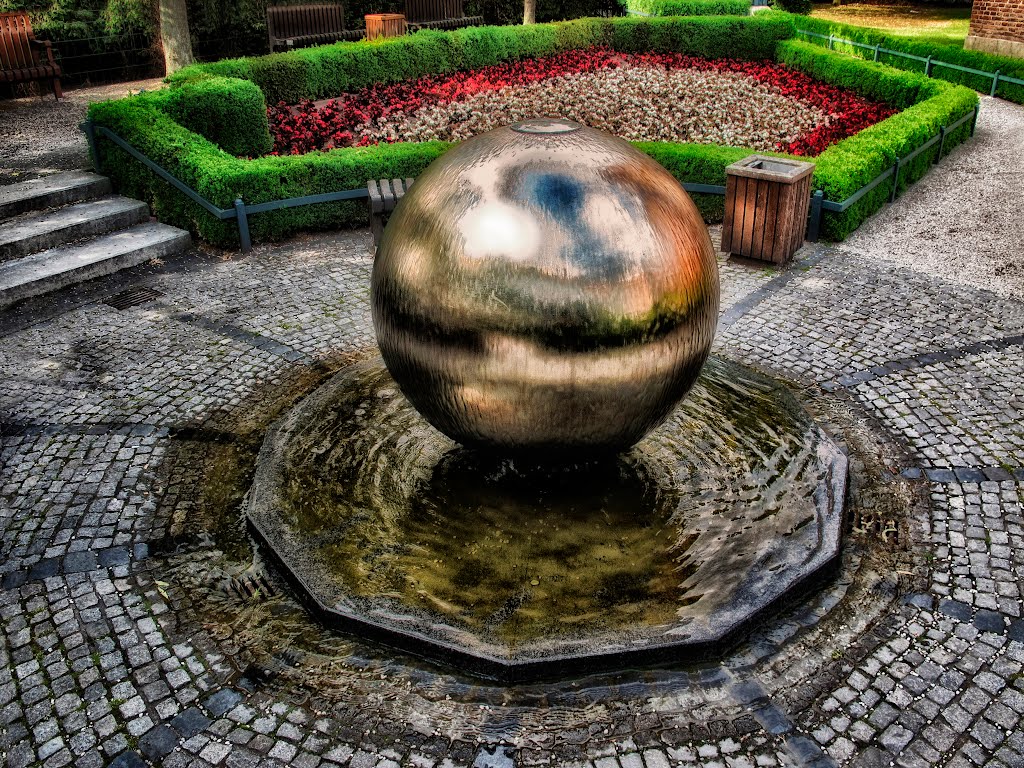 Kugelbrunnen im Hofe der Clemenskirche in Münster.