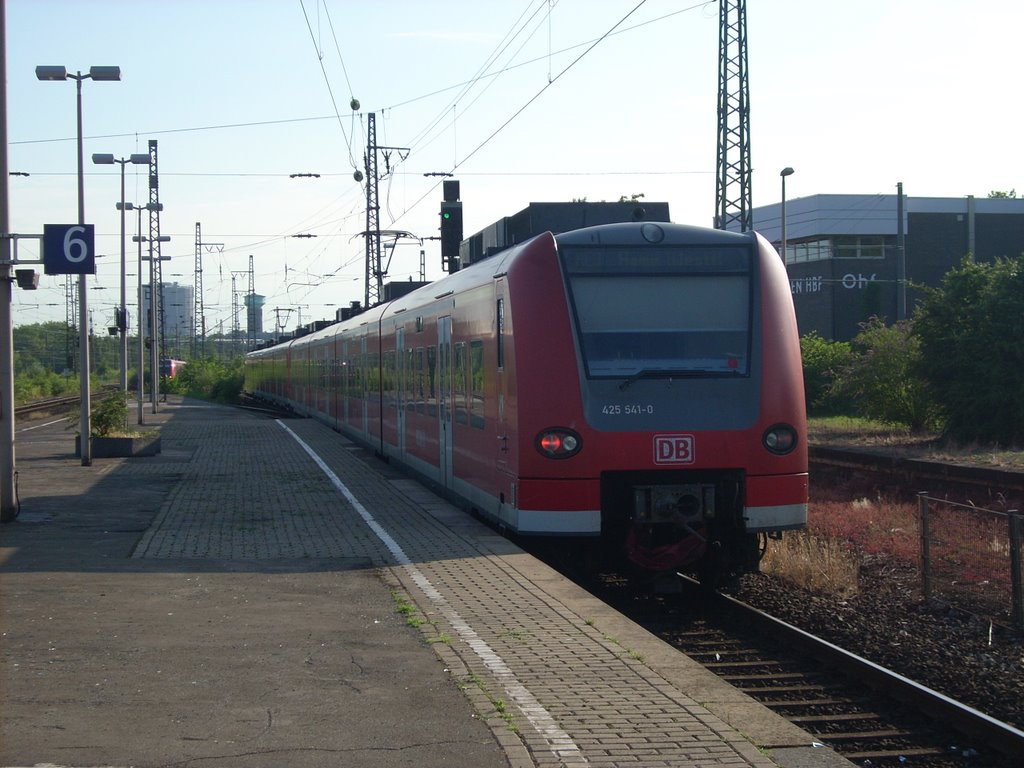 Oberhausen Hauptbahnhof   Gleis:6 RE3  Juli 2009