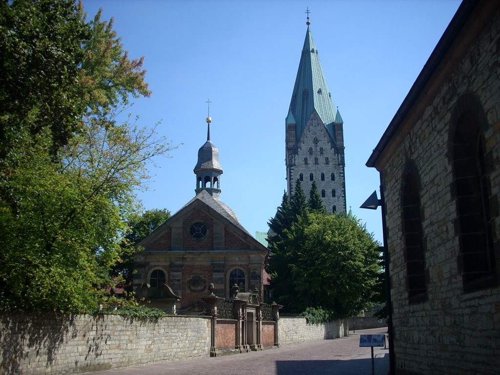 Paderborn   ( Paderborner Dom  )  Am Abdinghof.    August 2009