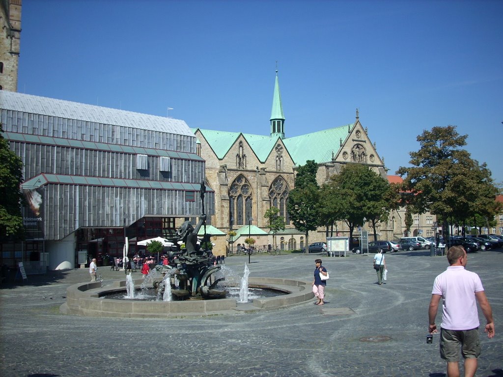 Paderborn  (Neptunbrunnen)   Markt.    August 2009