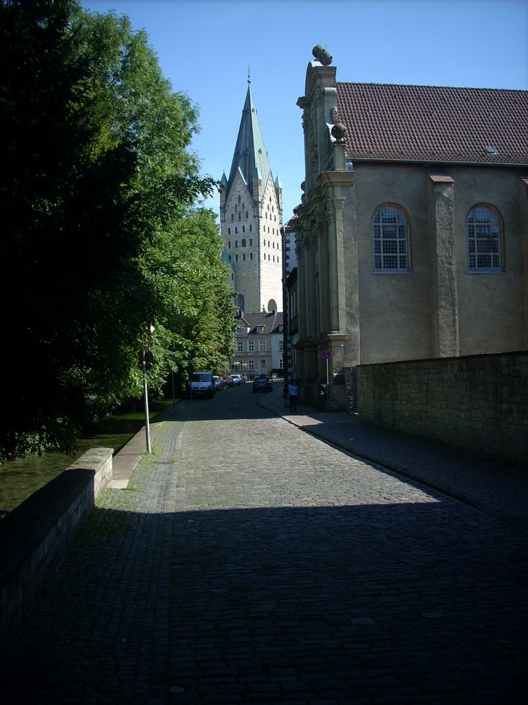 Paderborn  ( Paderborner Dom )  Michaelstraße.     August 2009