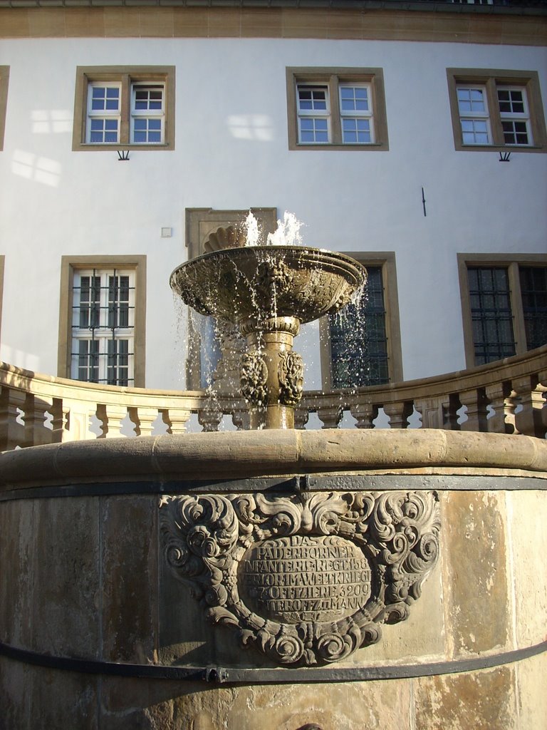 Paderborn    ( Franziskanerkloster Paderborn,Brunnen )   August 2009