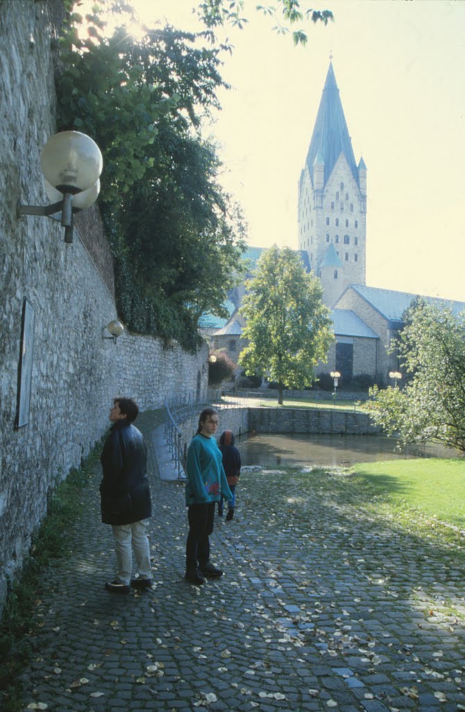 Am Rossbad vor dem Paderborner Dom