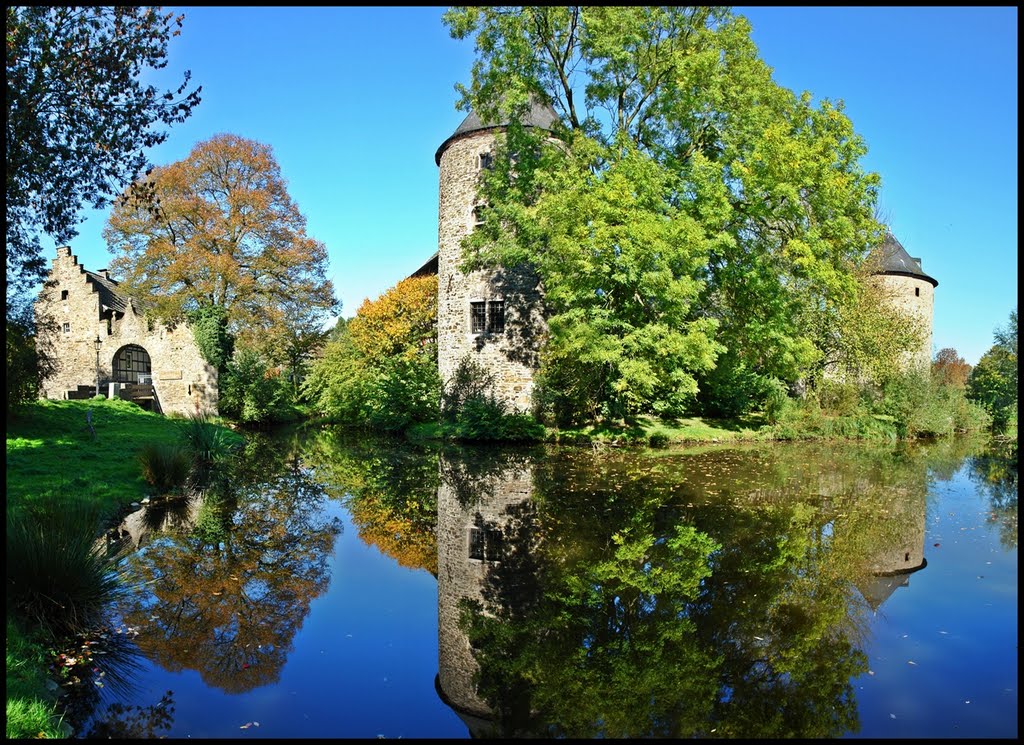 Ratingen - Wasserburg - Haus im Haus - Double World Panorama - Germany - By Stathis Chionidis