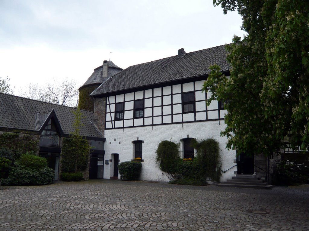 Wasserburg Haus zum Haus, Ratingen, Innenhof