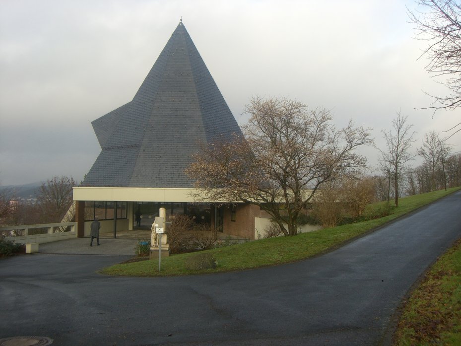 Neue Kapelle Lindenberg-Friedhof