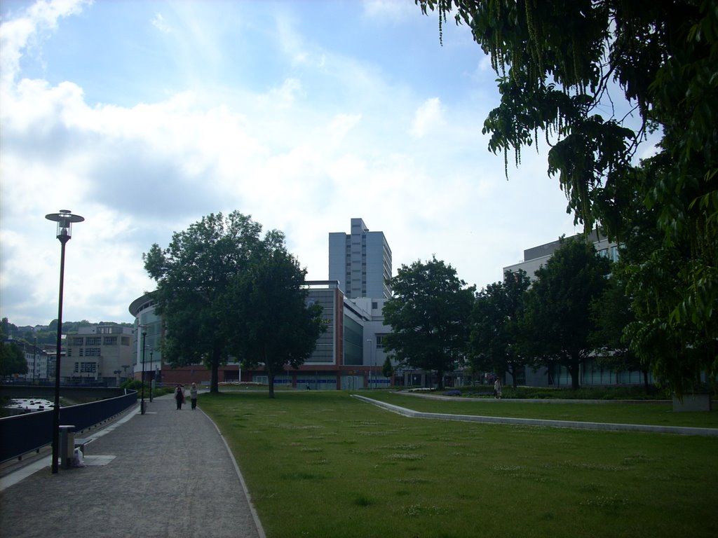 Hagen-Innenstadt   (Volme Galerie Hagen)  Volme   Mai 2009