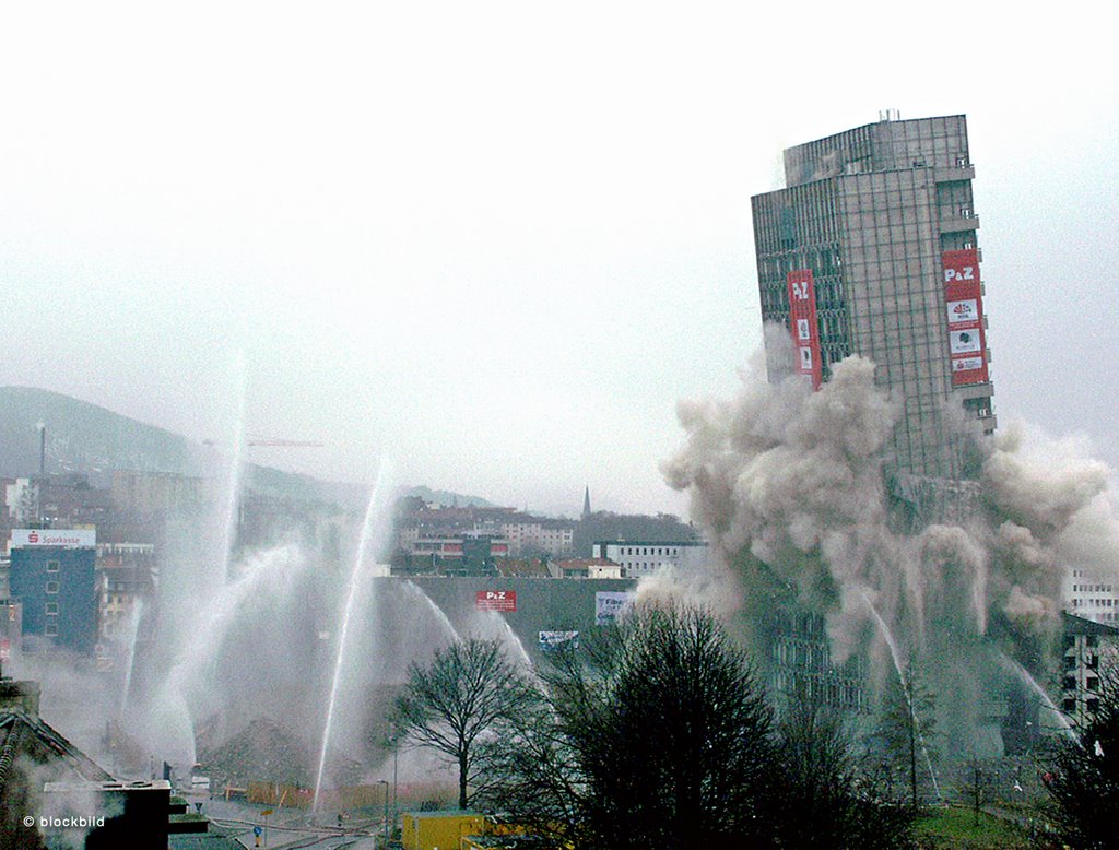 ©HA Sparkassenhochhaus-Sprengung