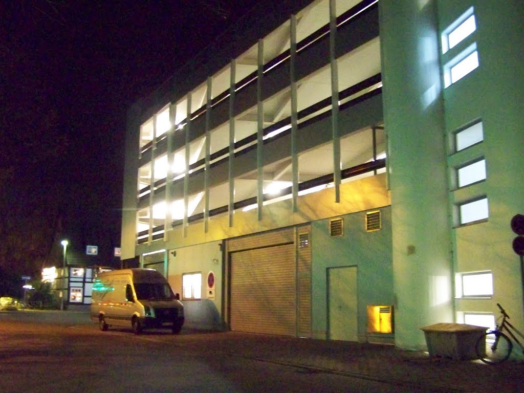 Ehemaliger Zufahrtsbereich zum Parkdeck .... 18.11.2010