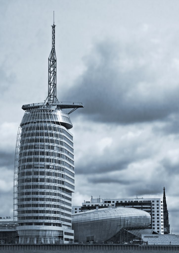 Modern Temple, Little Dubai in Bremerhaven - (C) by Salinos_de HB