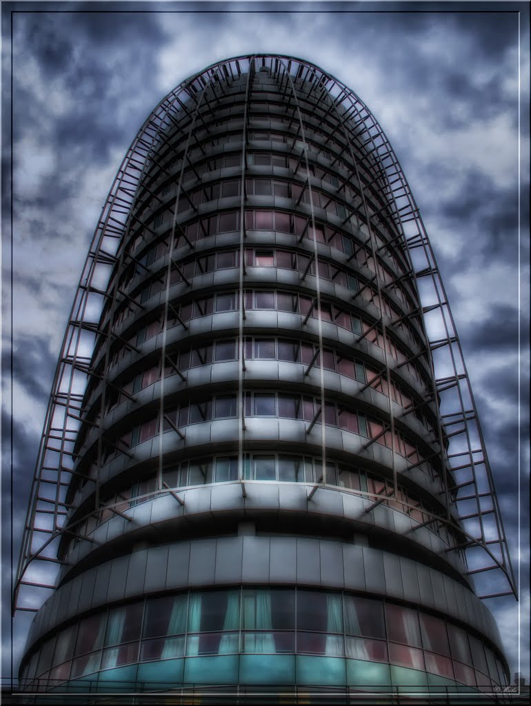 "symmetric harmonize - symmetrischer Einklang" Atlantic Hotel Sail City in Bremerhaven