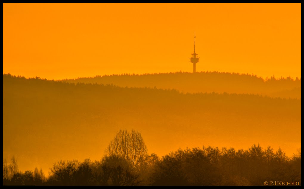 Fernsehturm Weiden im Morgenlicht