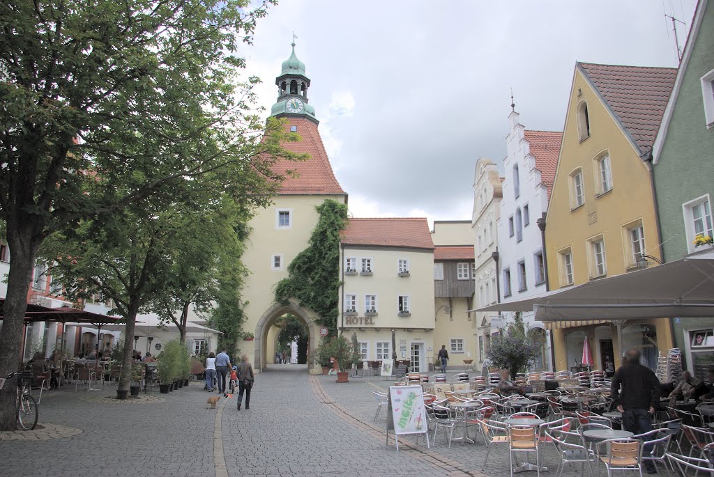 Stadtansicht am Unteren Markt mit "Unteres Tor" - Weiden i.d.OPf., n.N-O (i)