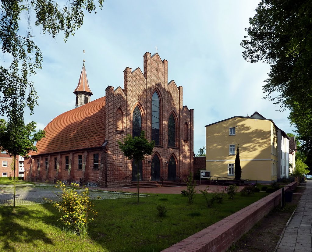 Kirche mit Tonnengewölbe an der Goethestraße in Waren