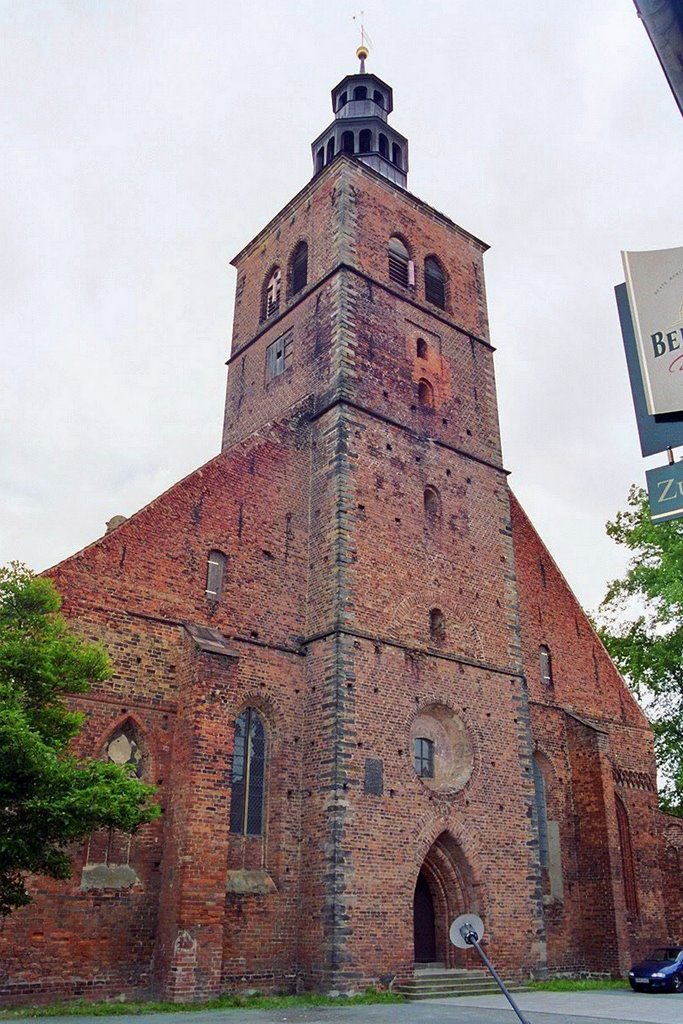 Germany_Saxony-Anhalt_Altmark_Gardelegen_brickstone-gothic St. Marys church_belltower_013_10A
