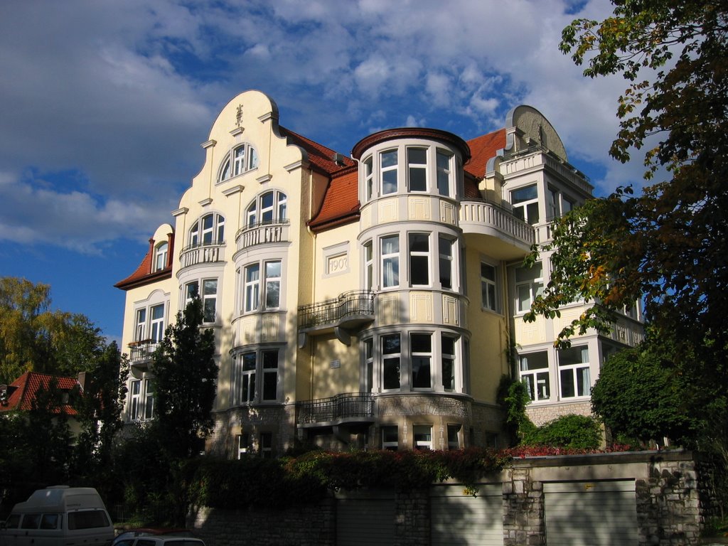 "Drei Männer Haus" der Brüder Hahn (ehem. Sitz der "Göttinger Gruppe")
