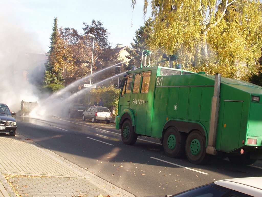 Parabolic Trajectories, Nikolausberger Weg, Fall 2005, Göttingen, Lower Saxony, Germany