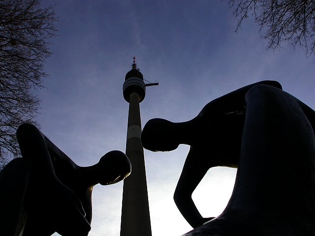Thinking Modern @ Florian Radio Tower