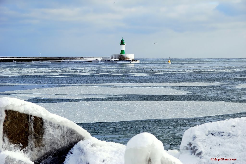 Sassnitzer Mole mit dem Leuchtturm