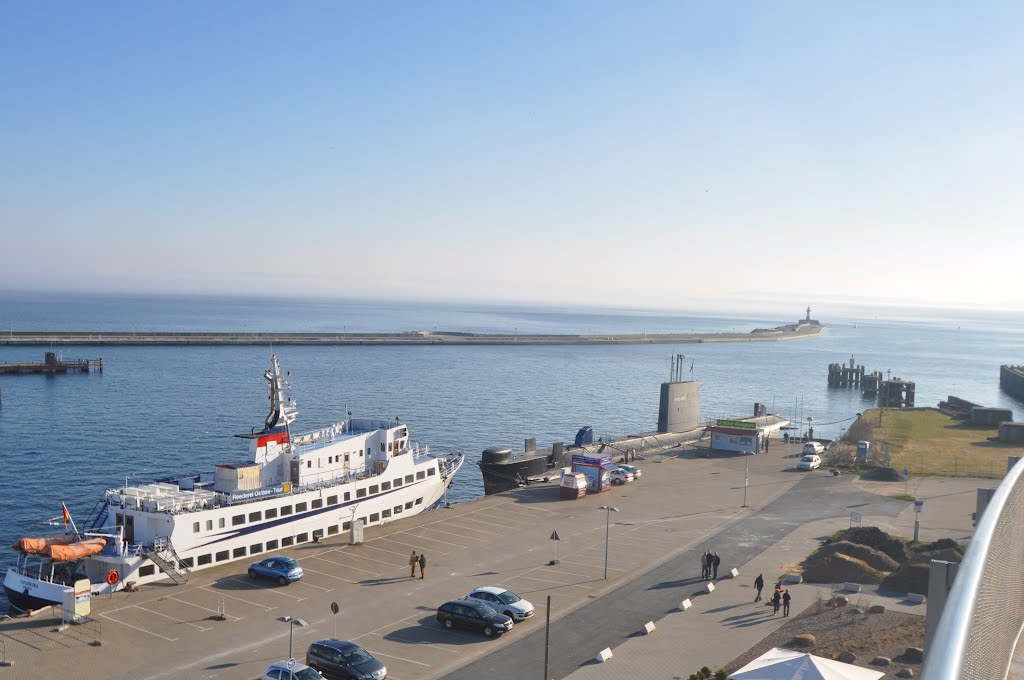 Hafen mit U Boot
