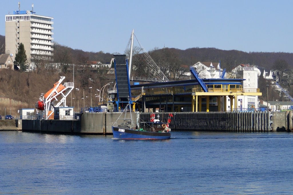 Im Stadthafen Sassnitz - Glasbahnhof vom alten Fähranleger