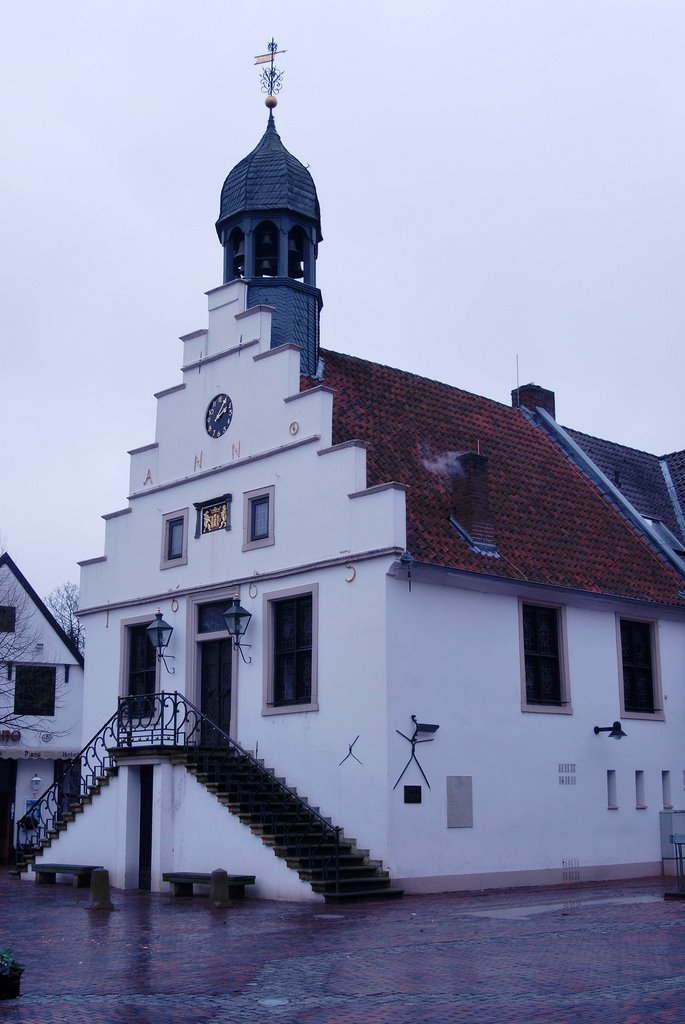 The historic Rathaus (town hall) on the Marktplatz, build 1555.