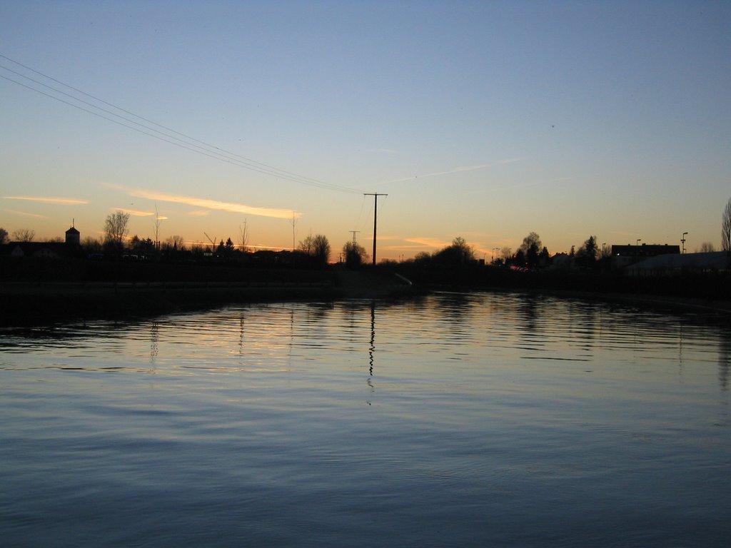 Sonnenuntergang überm Inn-Kanal