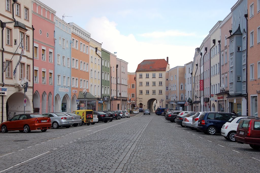 Mühldorf am Inn, Altöttinger Tor gegen Süden hin