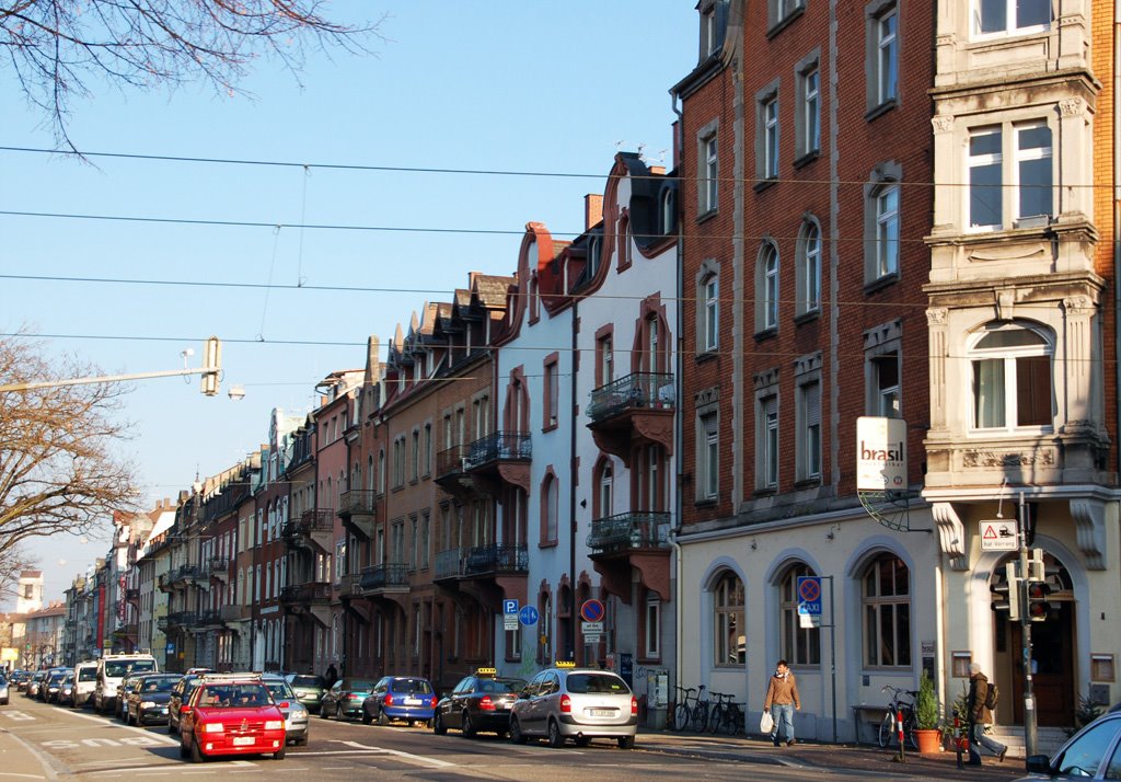 Freiburg. Stühlinger. Die Eschholzstraße nördlich der Trambahnbrücke. Ein bischen Geschichte: das Restaurant Brasil - über 20 Jahre vorher das Escholz.