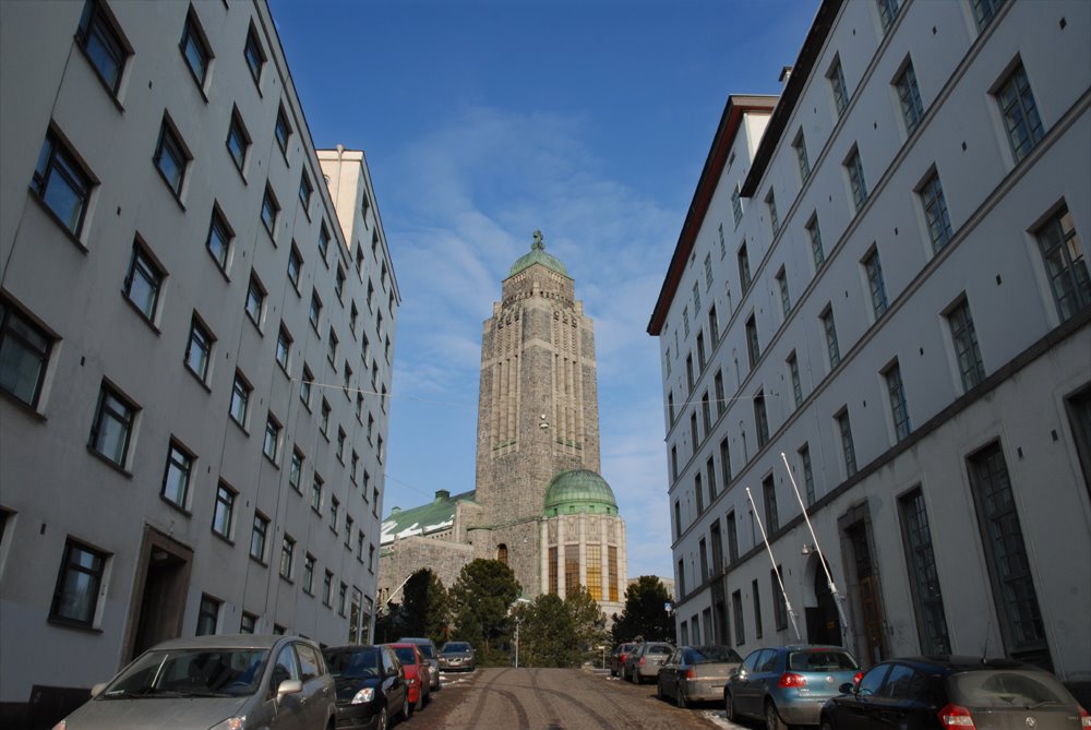 Kallion kirkko suonionkadulta