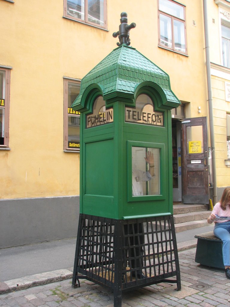 Phone-Booth / Helsinki