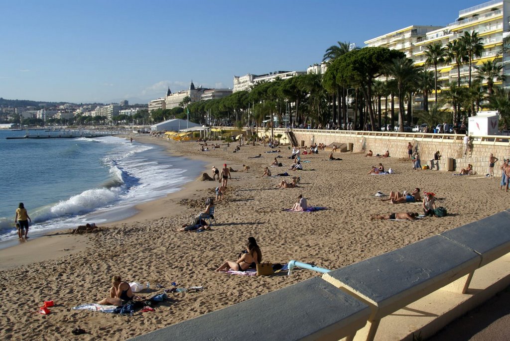 Cannes - Square du 8 Mai 1945 - View NW