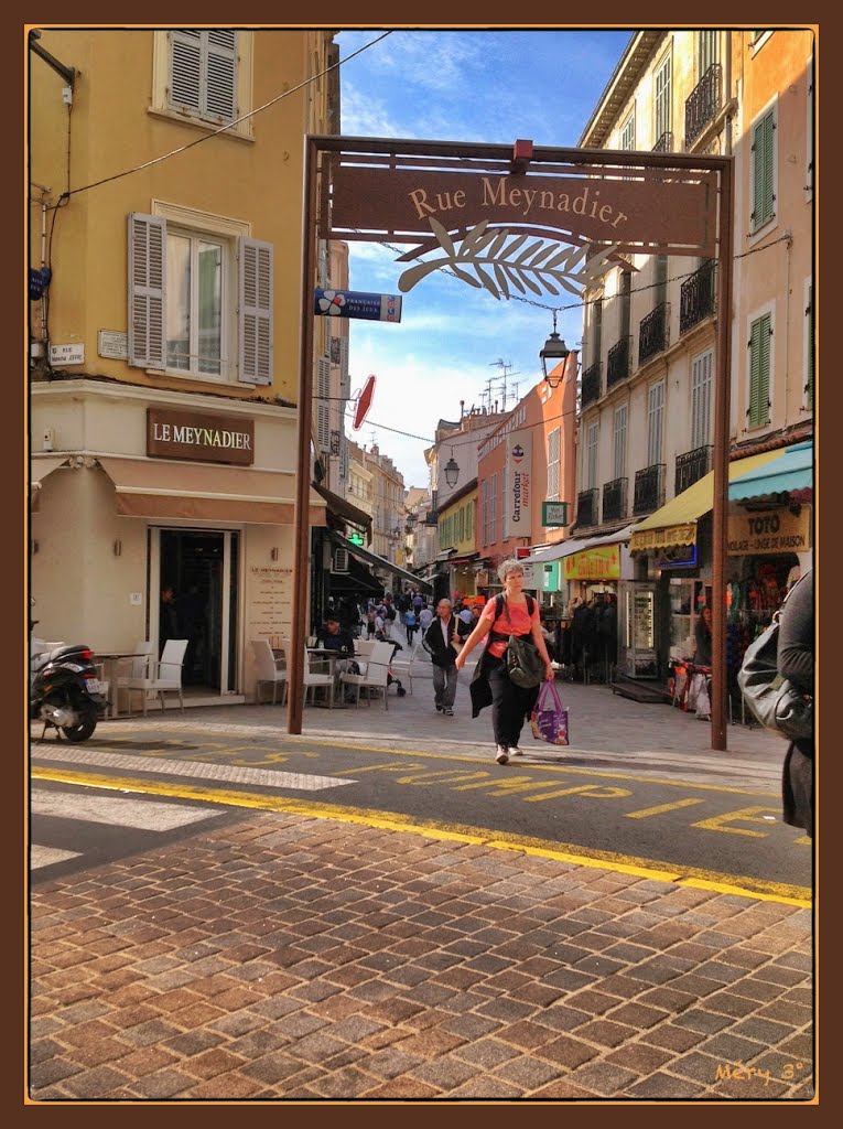 Rue Meynadier