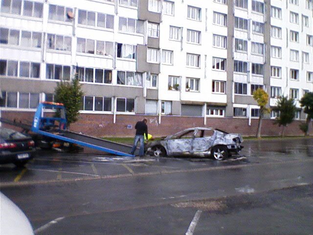 Voiture incendiée oct 2008