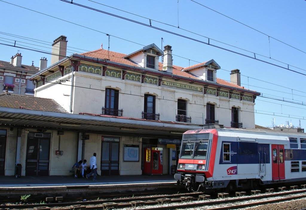 Gare SNCF Vitry-sur-Seine, jul/2010