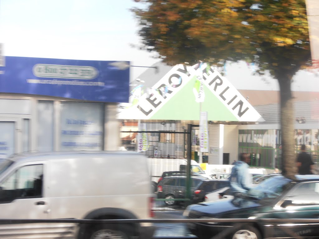 Leroy Merlin Vitry sur Seine le 21/10/13.
