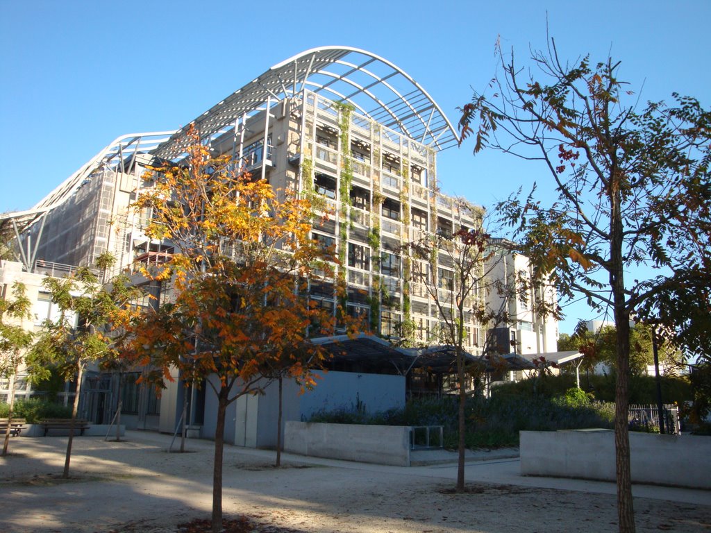 Jardin Biopark (créé en 2007), façade végétalisée