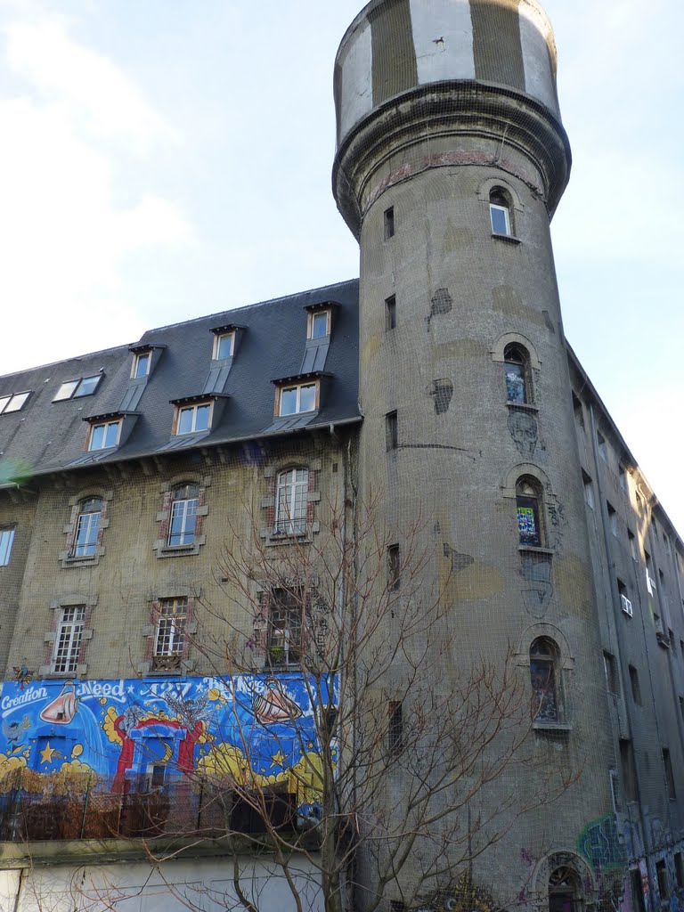 Ceçi nest pas un chateau deau.