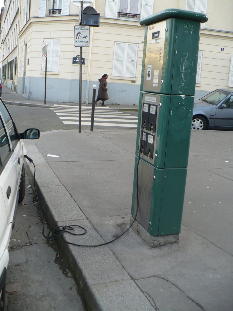 Electromobile charging station, January 2008