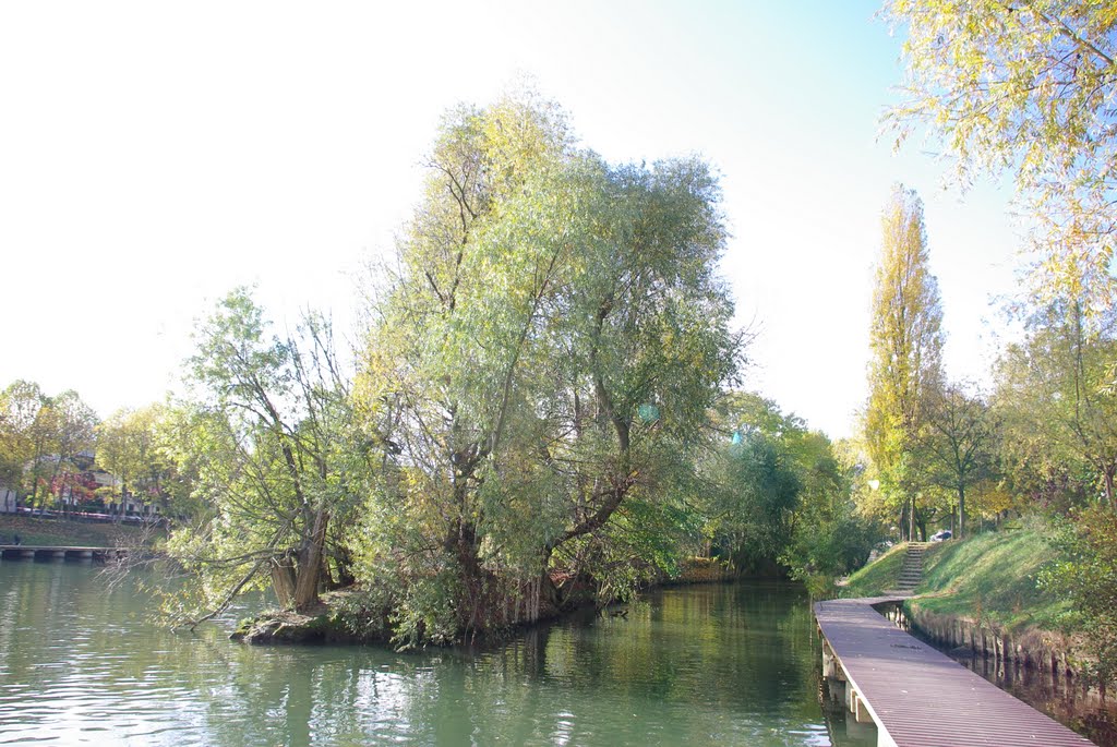 Berges désertes.