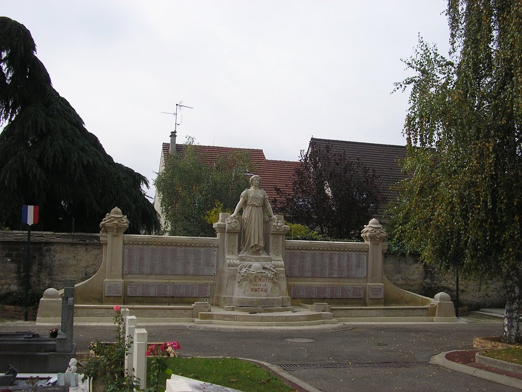 94-Joinville le Pont monument aux morts