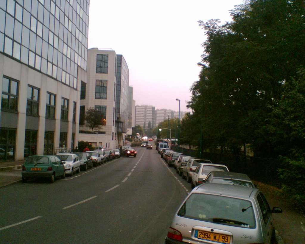 Fontenay sous Bois, behind station Val de xxx