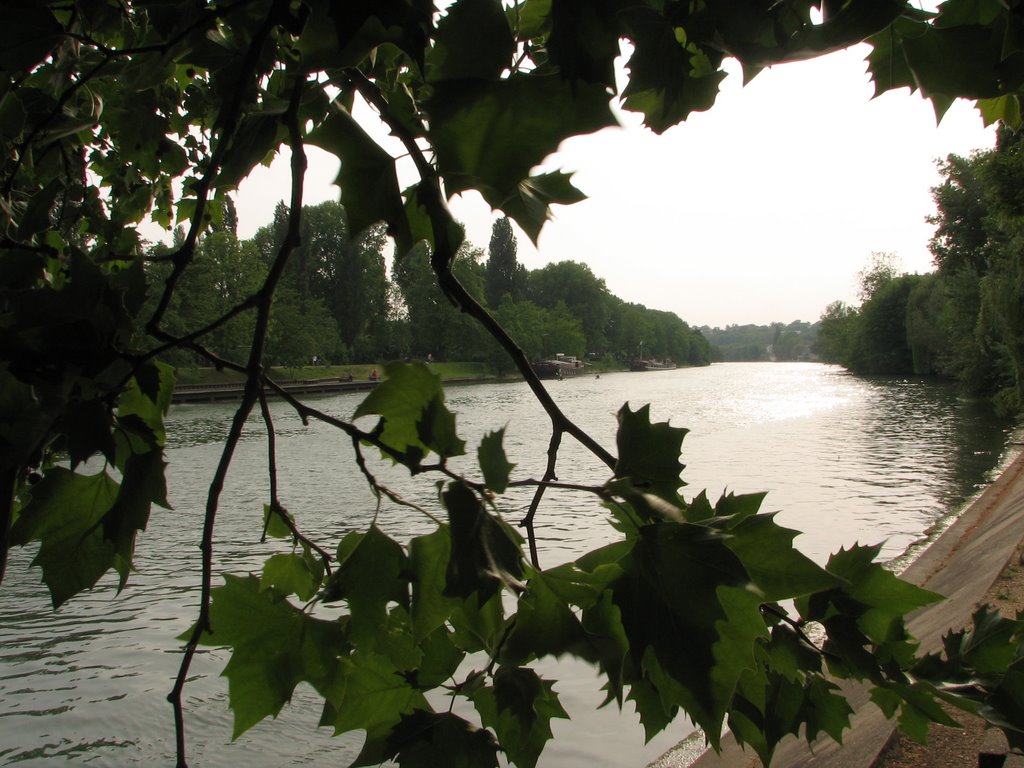 El Rio La Marne, Nogent-sur-Marne, Fr.