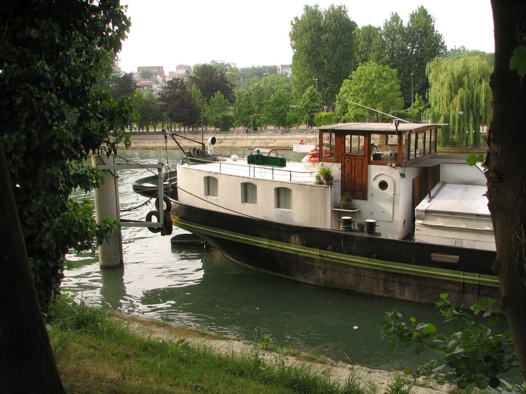 Borde de Rio La Marne, Nogent-sur-Marne, Fr.