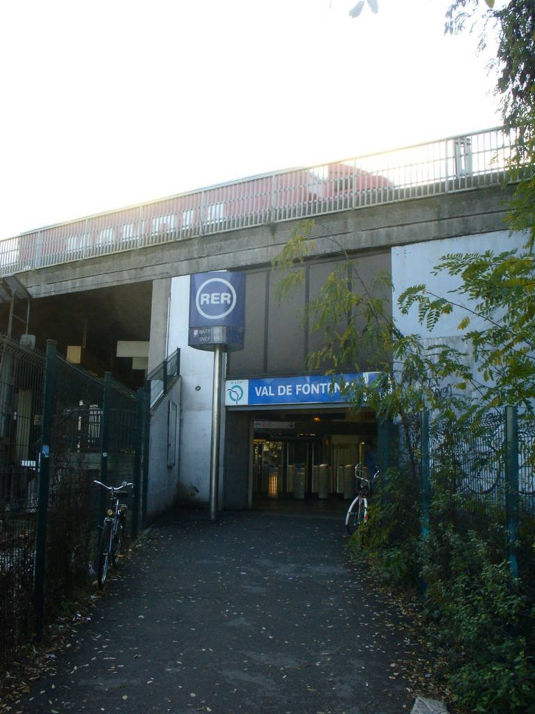 La Gare de Val de Fontenay, sortie ZAC
