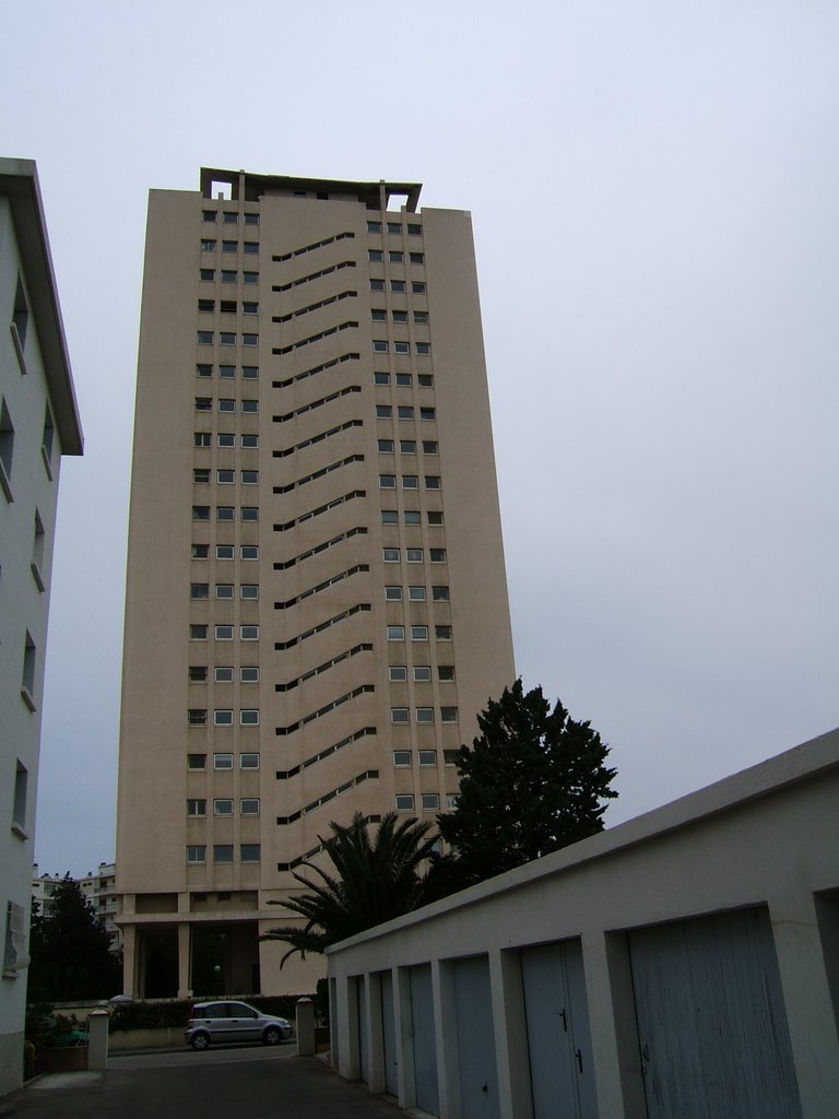 Tour Le Cypris