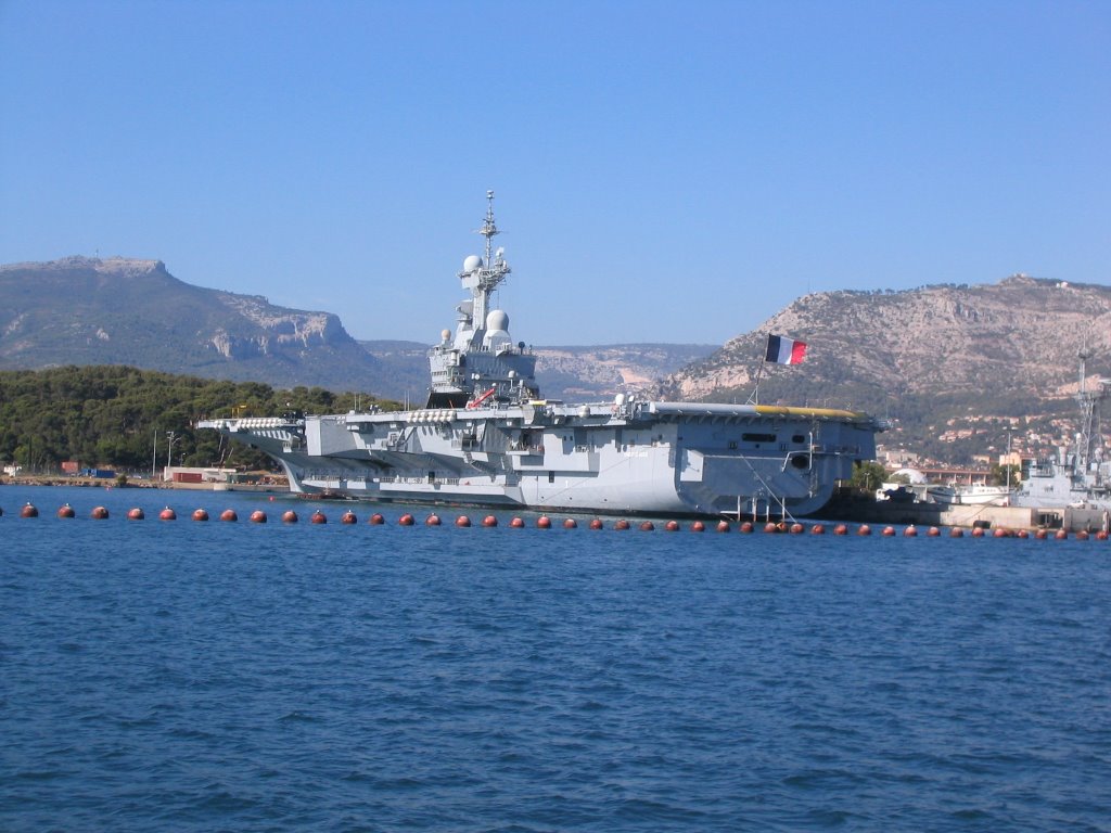 le porte-avion Charles De Gaulle